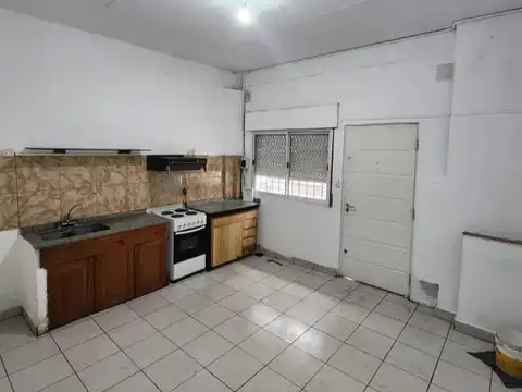 VENDO PH 2 AMB AL FRENTE EN CIUDADELA