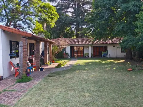 Casa Quinta sobre 3 Lotes de 1.446 m² – Ideal Vivienda, Emprendimiento o Inversión – Monte Grande