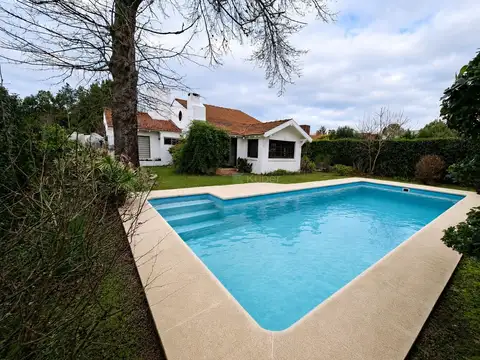 Casa Chalet  en Alq. Temporario en Campo Chico, Pilar, G.B.A. Zona Norte