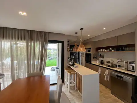 Departamento en Venta de 6 ambientes