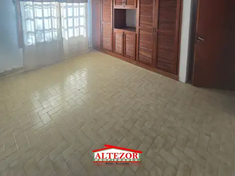 Casa en Alquiler en Pilar Centro, $ 800.000