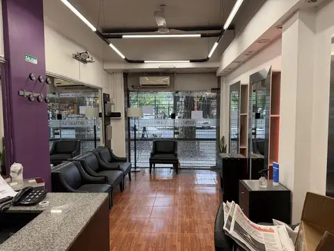 Local en Venta Via Púb.