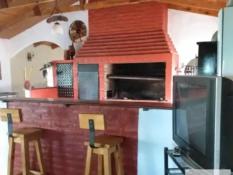 Chacra en venta - 10 Dormitorios 5 Baños Galpón - 12Hectareas - San Andrés de Giles