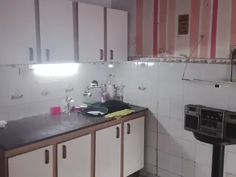 CASA EN ALQUILER C LOCAL COMERCIAL EN RESISTENCIA