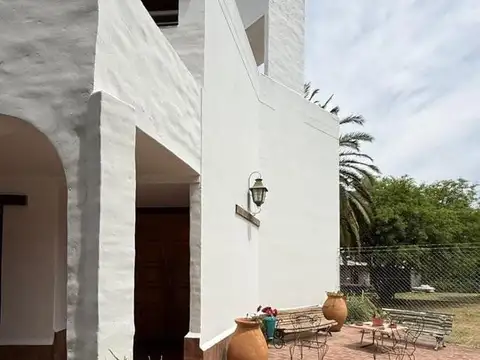 Casa en Villa Allende Golf - Avenida Argentina esq. Estados Unidos
