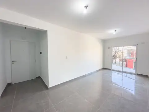 Departamento en Alquiler en Santos Lugares, $ 600.000