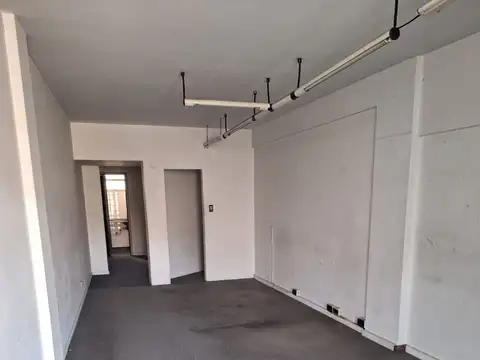 Oficina en Venta 60 años