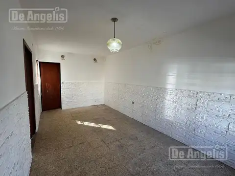Depto Tipo Casa en Venta de 2 ambientes
