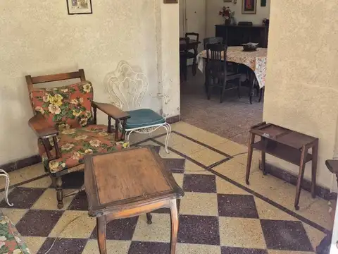 Casa 3 ambientes con 2 baños