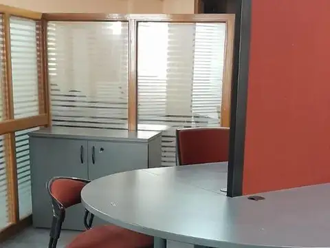 Amplia Oficina en Alquiler | 2 cocheras | Excelente Ubicación en Belgrano