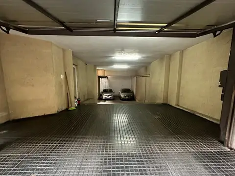 VENTA COCHERA - NUEVA CORDOBA - CALLE CHILE 200