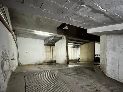 VENTA COCHERA - NUEVA CORDOBA - CALLE CHILE 200