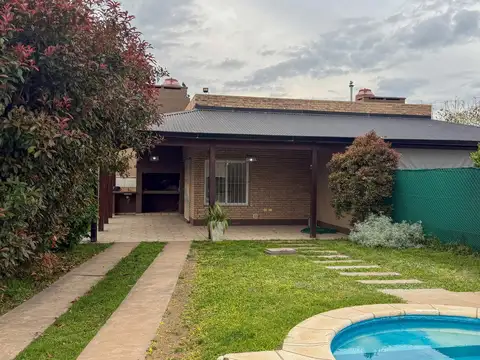 Casa quinta en alquiler en barrio Álamos del Aeroclub