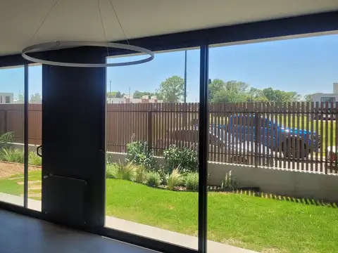 Depto Tipo Casa en Venta de 4 ambientes