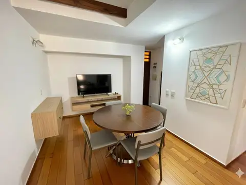 Venta de PH tipo casa en San Fernando, 2 habitaciones, escritorio y terraza c/entrada indep.