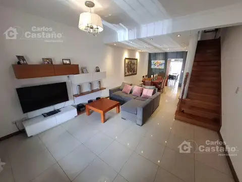 Exc. Dúplex 5 Amb. a 1/c de Panamericana