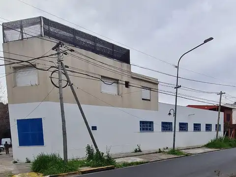 Oportunidad para desarrollar en zona industrial (I1)- En Venta