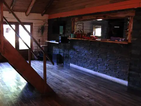 Casa 5 ambientes con 2 baños