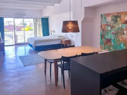 Edificio con piscina climatizada, loft fte merc pulgas