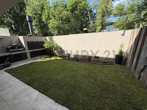 PH EN VENTA EN COMPLEJO CERRADO – PARQUE LELOIR