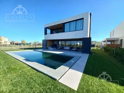 Casa Premium moderna al lago en Costas Puertos del Lago OPCIION DE COMPRA