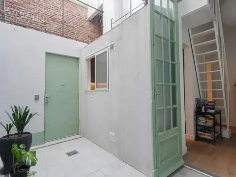 VENTA PH C/PATIO TERR- APTO CREDITO - BARRACAS