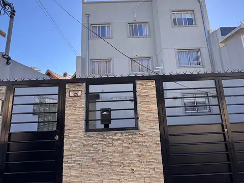 Departamento dos ambientes + terraza propia de 15mts2 impecable