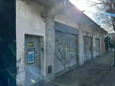 local comercial Fleming” y “propiedad en block Martínez”.
