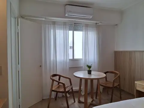 Presidente José Evaristo Uriburu 1400