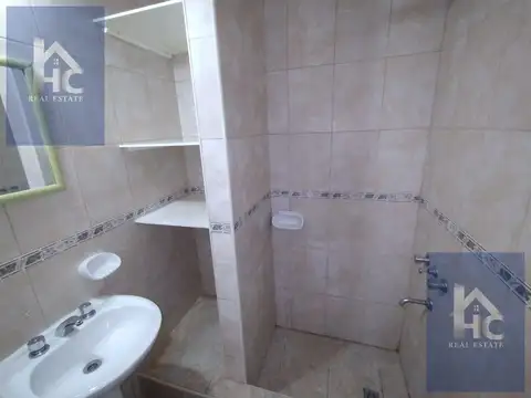 Depto Tipo Casa en Alquiler en Lomas de Zamora, $ 800.000