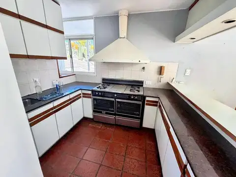 Departamento en Alquiler de 4 dormitorios