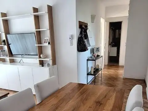 Balbin 1300 , Piso 5