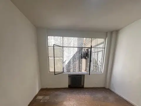 VENTA OFICINA 27Mts. 2° ALSINA 1100- MONSERRAT