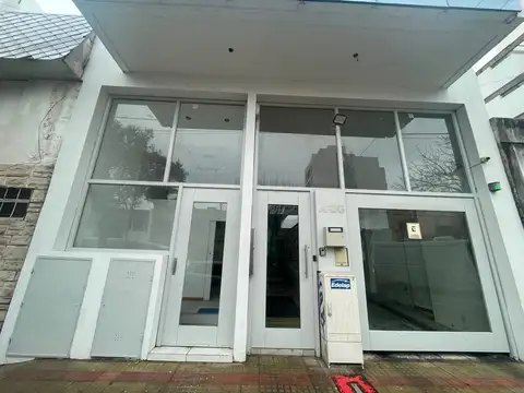 Monoambiente en alquiler. Opción cochera. La Plata