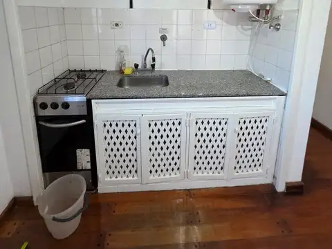 BUEN MONOAMBIENTE - BALCÓN - MUY LUMINOSO - INMEJORABLE UBICACIÓN -