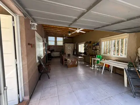 VENTA HERMOSA CASA TRES DORMITORIOS HUERTA GRANDE