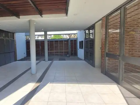 Casa en Alquiler de 5 dormitorios