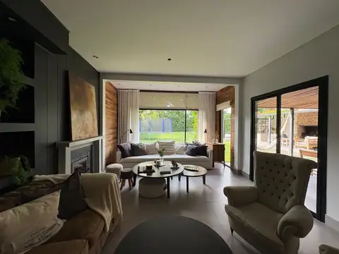 Casa en Alquiler de 4 dormitorios