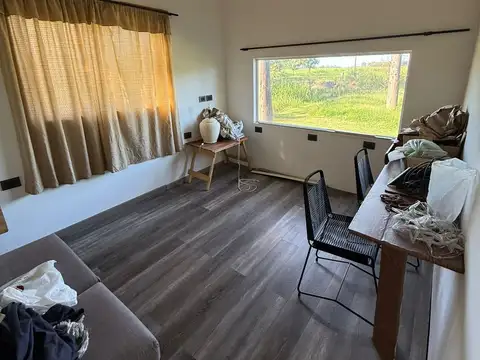 Casa 5 ambientes con 1 baño