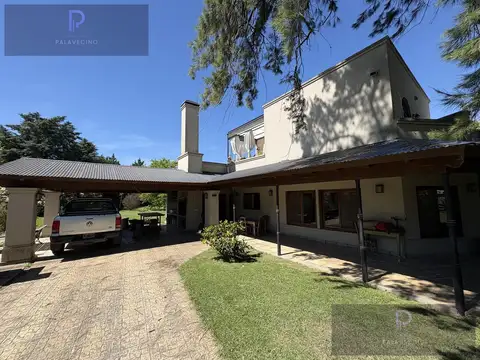 Casa 4 ambientes con 3 baños