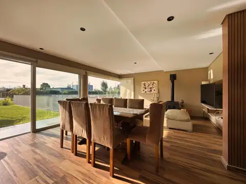 Casa en Venta en Santa Rita, USD 198.000