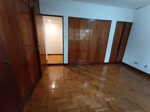 Departamento en Venta de 6 ambientes