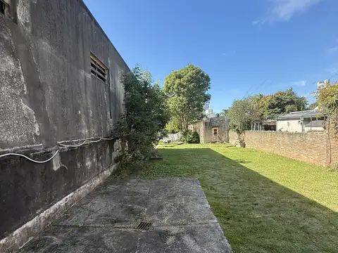 Lote sobre Gobernador Cresto