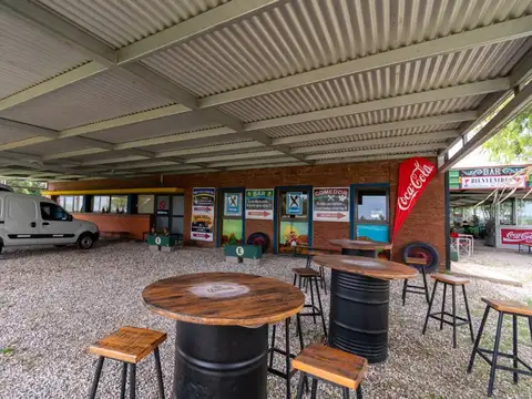QUINTA Y SALON DE EVENTOS EN VENTA CNEL. DOMINGUEZ