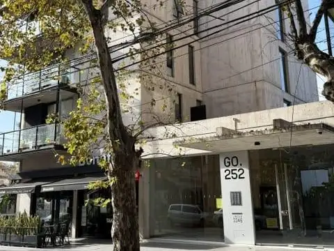 Lincoln al 3300, esquina 25 de mayo