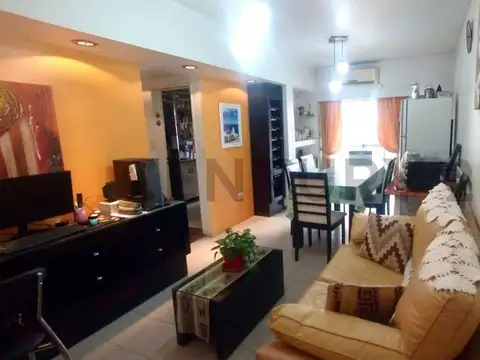 Independencia 300, Piso 0