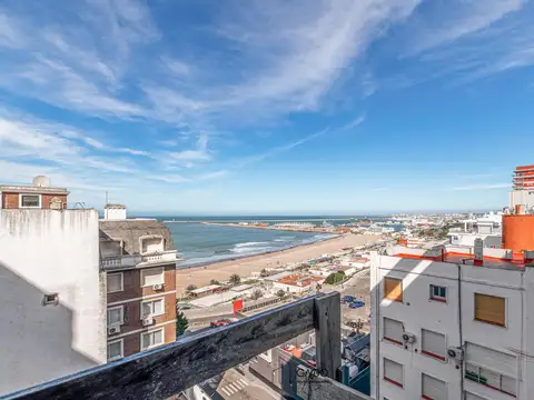 Piso en venta 3 ambientes Playa Grande