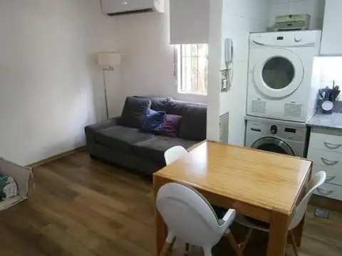 Diaz Velez 600, Piso 1