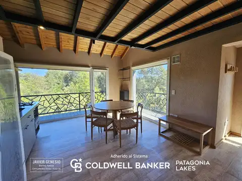 VENTA Departamento 3 ambientes 70m2, centro, con cochera, amueblado, Villa La Angostura