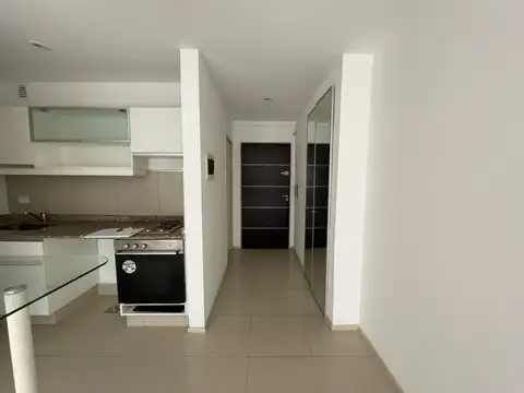 Departamento en Alquiler en Coghlan, $ 600.000